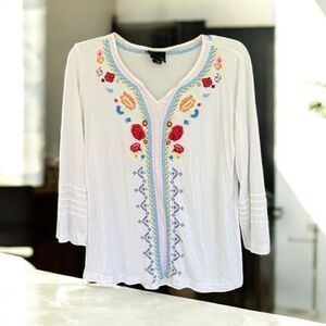 LIV LOS Los Angeles Embroidered White Women's Top - M